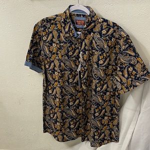 Consequence Men’s button Front Short Sleeve Shirt Size L NWT Paisley Ret $60 W